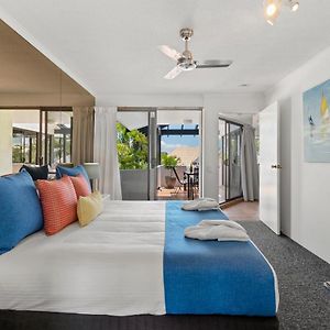Three-Bedroom Apartment Myrtle #4